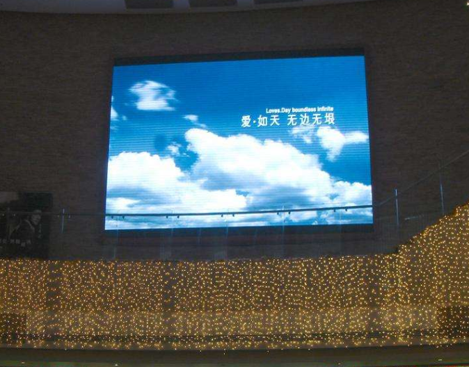 長(zhǎng)沙戶外LED顯示屏如何選擇？